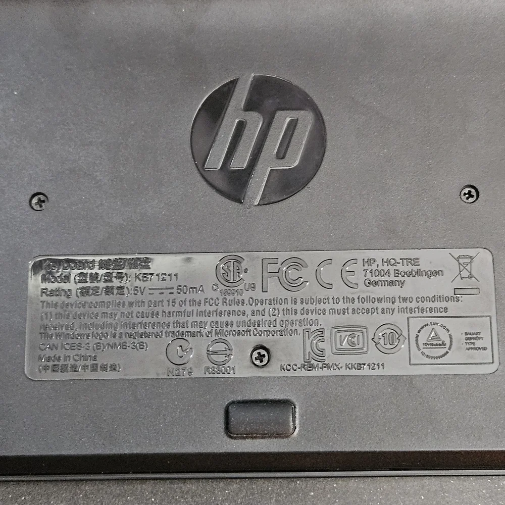 Hewlett Packard wired USB keyboard model KB71211